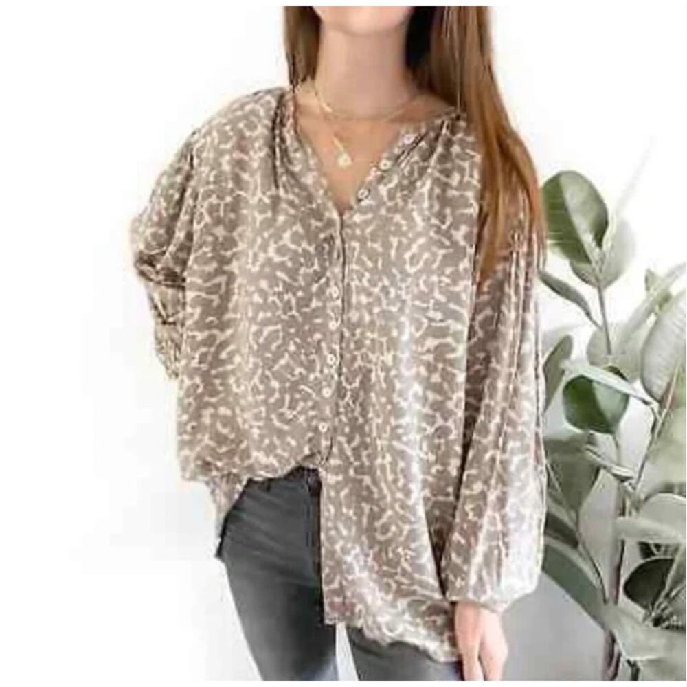 Anthropologie Beachgold Mirage Sana Button Down Shirt Dune Animal Print Blouse S - Picture 3 of 12